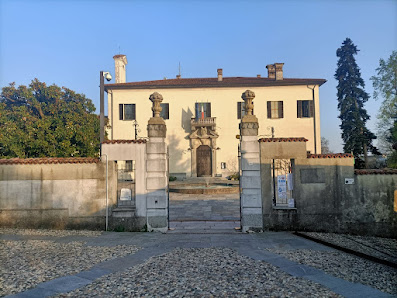 Class school Via Carlo Imbonati, 1/A, 22020 San fermo della battaglia CO, Italia