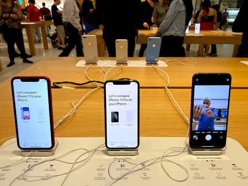 Apple Stoneridge Mall image