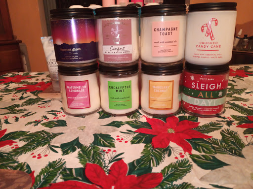 Beauty Supply Store «Bath & Body Works», reviews and photos, 200 E Pratt St, Baltimore, MD 21202, USA