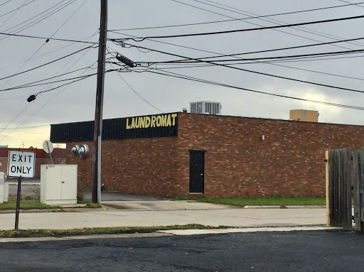 Laundromat «Tubs & Tumbler Coin Laundry & Dry Cleaning Service», reviews and photos, 3680 Elizabeth St, Wayne, MI 48184, USA