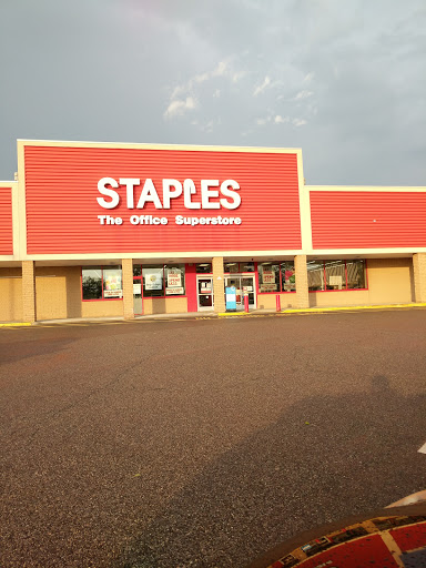 Office Supply Store «Staples», reviews and photos, 1300 N Rte 17, Ramsey, NJ 07446, USA