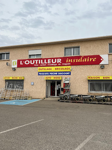 Magasin de materiaux de construction L'outilleur Insulaire Borgo