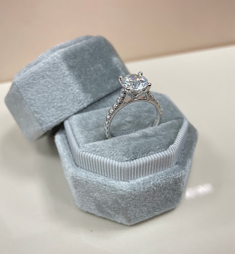 Jeweler «Goldsmith Jewelry Shoppe», reviews and photos, 1212 Lee Rd, Orlando, FL 32810, USA