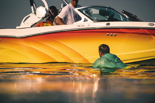 Boat Dealer «Norcal MasterCraft Discovery Bay Mall - Showroom / ProShop», reviews and photos, 1520 Discovery Bay Blvd #200, Discovery Bay, CA 94505, USA