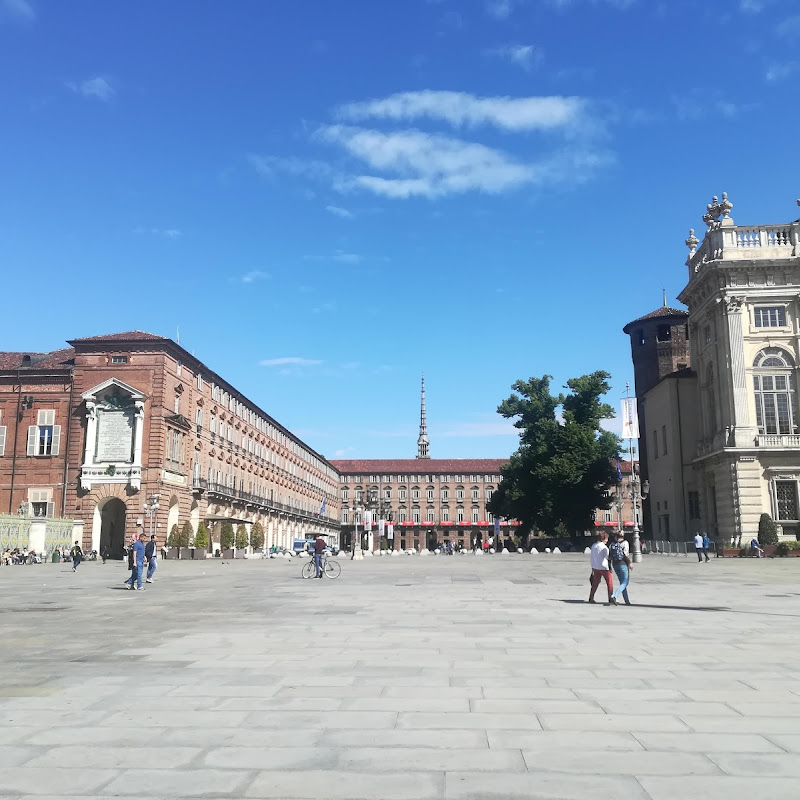 Turin, Piazza Castello