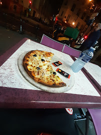 Plats et boissons du Pizzeria Crêpes Pizzas Paris Gourmand - n°1