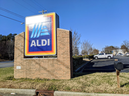 Supermarket «ALDI», reviews and photos, 2715 Peters Creek Pkwy, Winston-Salem, NC 27127, USA