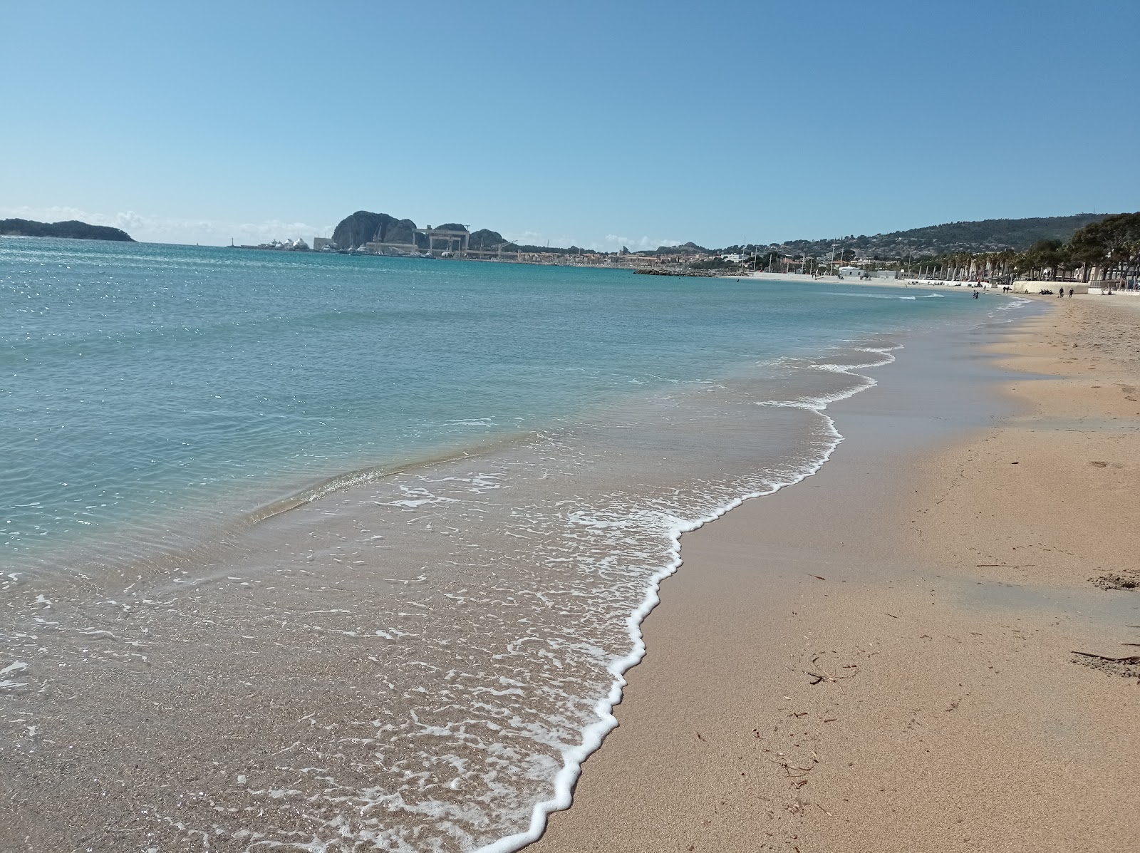 Photo of La Ciotat plage with very clean level of cleanliness