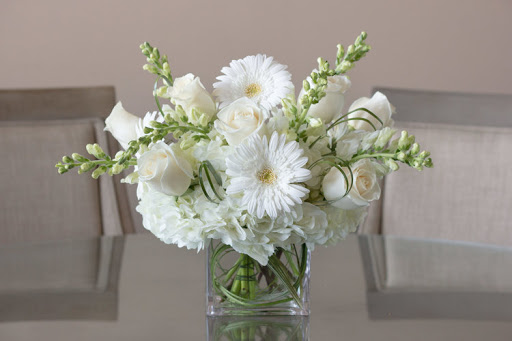 Phil-Amy Florist, 704 Dogwood Ave, Franklin Square, NY 11010, USA, 