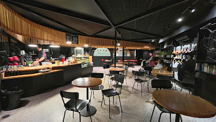 La Madriguera Café