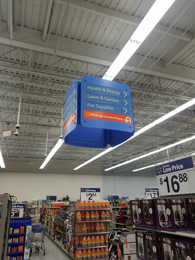 Discount Store «Walmart», reviews and photos, 900 Boston Post Rd, Guilford, CT 06437, USA