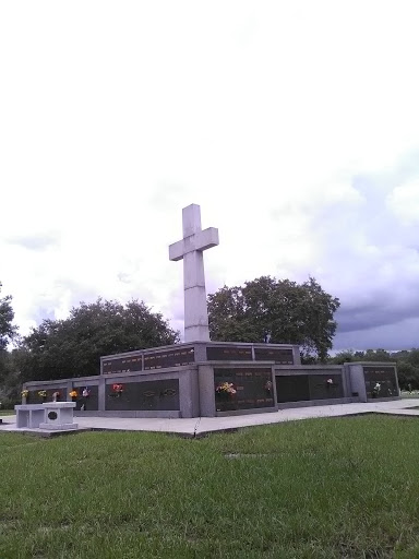 Memorial Park «Grace Memorial Gardens & Funeral Home», reviews and photos, 16931 US-19, Hudson, FL 34667, USA