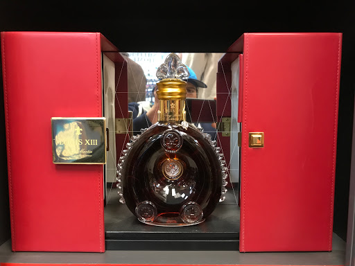 Liquor Store «Hackensack Liquor Store», reviews and photos, 500 S River St, Hackensack, NJ 07601, USA