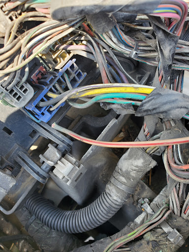 Auto Repair Shop «HK Auto Repair Center», reviews and photos, 420 Jonesville Rd, Columbus, IN 47201, USA