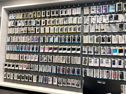 Cell Phone Store «AT&T Authorized Retailer», reviews and photos, 89 River Dr, Garfield, NJ 07057, USA