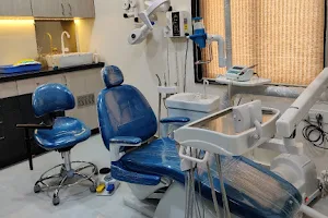 Borhade Dental Care - Dental clinic in Sangamner, Best dentist In Sangamner image