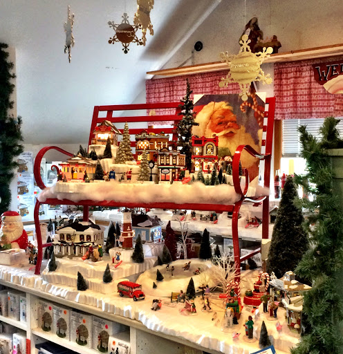 Gift Shop «Sleighbells Of Sherwood (Seasonal Business Open July1-December 23)», reviews and photos, 23855 SW 195th Pl, Sherwood, OR 97140, USA