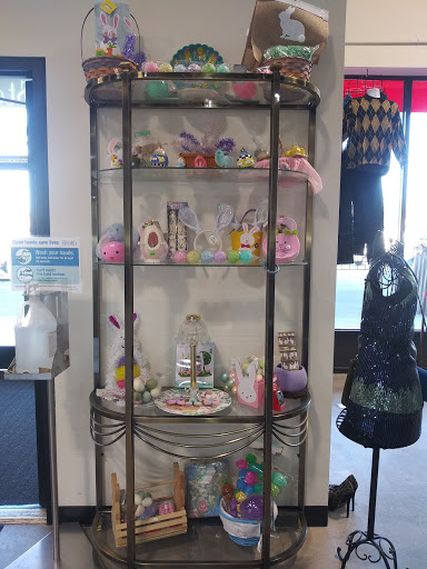 Thrift Store «St Vincent De Paul - Salem Retail Store», reviews and photos, 445 Lancaster Dr NE, Salem, OR 97301, USA