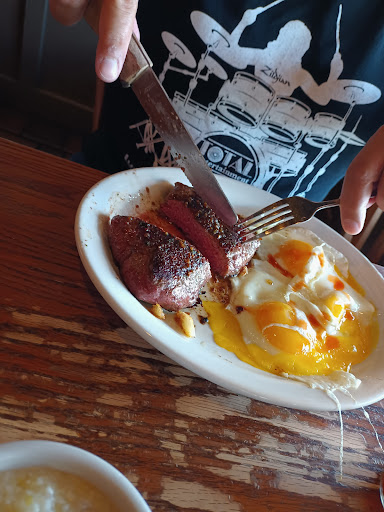American Restaurant «Cracker Barrel Old Country Store», reviews and photos, 9380 19th Ln, Vero Beach, FL 32966, USA