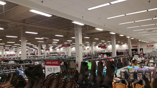 Clothing Store «Burlington Coat Factory», reviews and photos, 30 W Rand Rd, Arlington Heights, IL 60004, USA