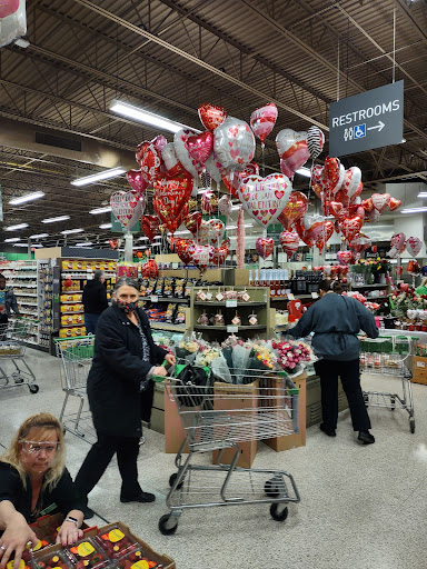 Grocery Store «Foodland», reviews and photos, 3001 Woodward Ave, Muscle Shoals, AL 35661, USA