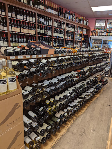 Food Store «Rochambeau Wines & Liquor Inc», reviews and photos, 389 Broadway, Dobbs Ferry, NY 10522, USA