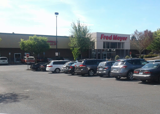 Grocery Store «Fred Meyer», reviews and photos, 11565 SW Pacific Hwy, Tigard, OR 97223, USA