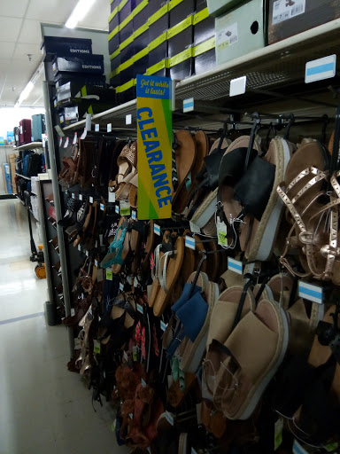 Discount Store «Kmart», reviews and photos, 8701 W McDowell Rd, Tolleson, AZ 85353, USA
