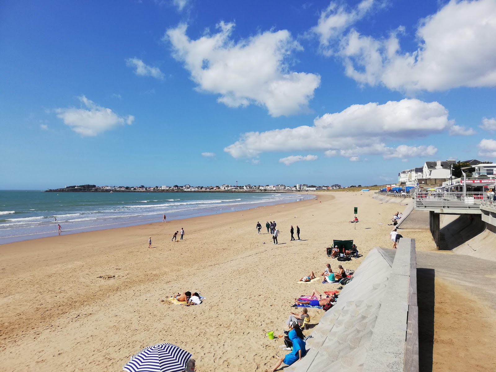 Fotografija Saint Gilles Croix de Vie z visok stopnjo čistoče