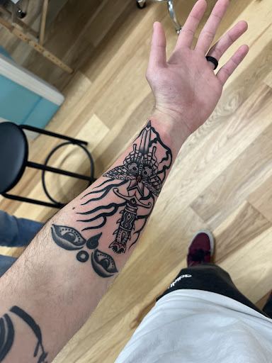 Explore hip thigh tattoo ideas, creative tattoo ideas in Monterey, available at Gold Coast Tattoo and piercing
