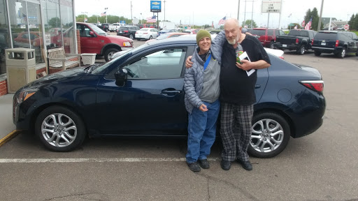 Used Car Dealer «Jackson Auto East», reviews and photos, 135 Century Ave N, Maplewood, MN 55119, USA