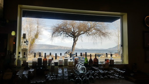 Restaurant «TNT on the Lake», reviews and photos, 2599 Lakeshore Blvd, Lakeport, CA 95453, USA