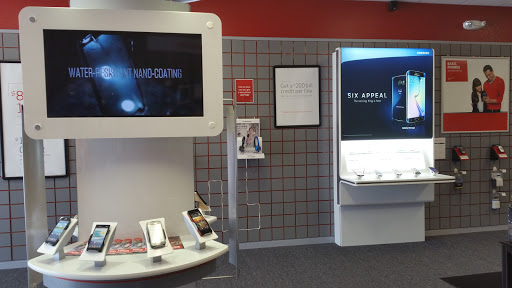 Cell Phone Store «GoWireless Verizon Authorized Retailer», reviews and photos, 23801 US-27, Lake Wales, FL 33859, USA