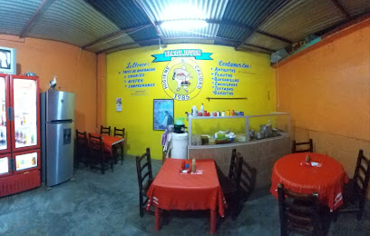 Tacos Joven - Interior del mercado San Carlos, Axtla de Terrazas, S.L.P., Mexico