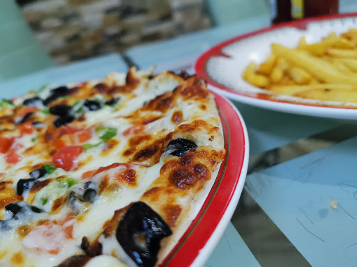 مطعم بيتزا3 