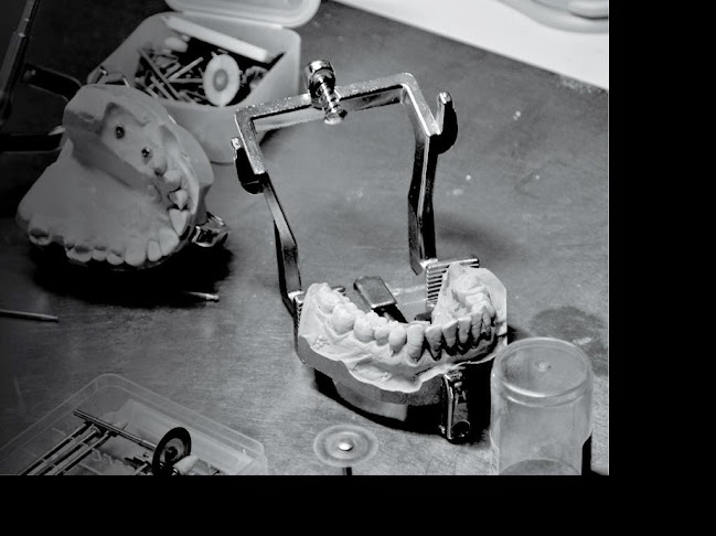 Avaliações doGito-prótese Dentária Lda em Vila Franca de Xira - Laboratório