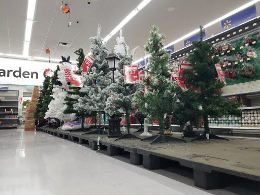 Discount Store «Walmart», reviews and photos, 321 NE Kings Valley Hwy, Dallas, OR 97338, USA