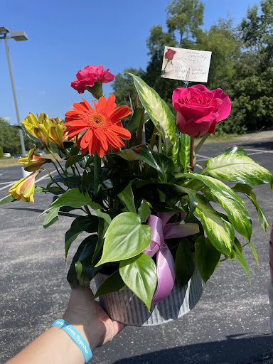 Florist «Flowers by Suze», reviews and photos, 8775 E 116th St, Fishers, IN 46038, USA