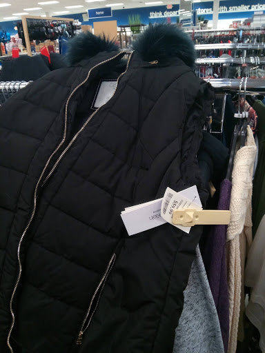 Department Store «Marshalls», reviews and photos, 9033 Columbus Pike, Lewis Center, OH 43035, USA