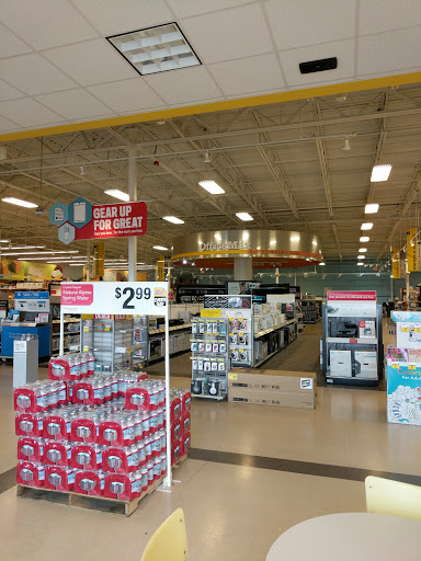 Office Supply Store «OfficeMax», reviews and photos, 5671 Cir Dr E, Cicero, NY 13039, USA