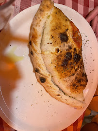 Calzone du Restaurant La Trattoria - Pizzeria des Arceaux à Biarritz - n°5