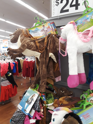 Discount Store «Walmart», reviews and photos, 2225 Plaza Pkwy, Modesto, CA 95350, USA