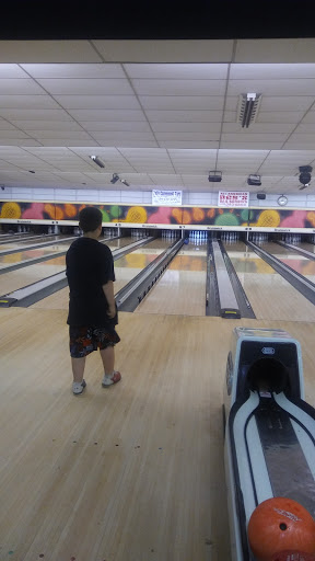 Bowling Alley «Freeway Lanes of Warren», reviews and photos, 2700 Parkman Rd NW, Warren, OH 44485, USA