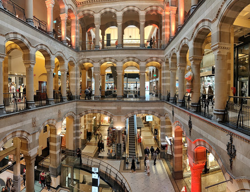 Magna Plaza