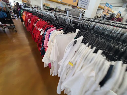 Thrift Store «Goodwill Store», reviews and photos, 23740 El Toro Rd e, Lake Forest, CA 92630, USA