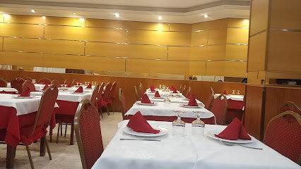Shang Hai Restaurante - C. Vitoria, 51, 09004 Burgos, Spain