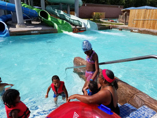 Water Park «Surf Lagoon Water Park», reviews and photos, 130 Towne Center Blvd, Pooler, GA 31322, USA