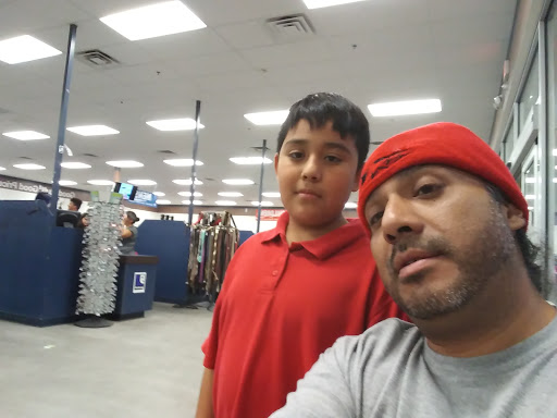 Thrift Store «Goodwill - Palmhurst», reviews and photos, 300 W Mile 3 Rd #101, Palmhurst, TX 78504, USA