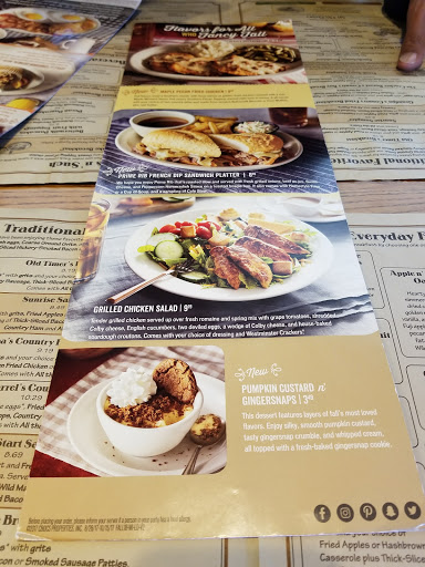 American Restaurant «Cracker Barrel Old Country Store», reviews and photos, 200 Cracker Barrel Dr, Clarksville, TN 37040, USA