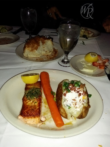 Liquor Store «River Cut Rate Liquor», reviews and photos, 327 Cadiz St, Dallas, TX 75207, USA